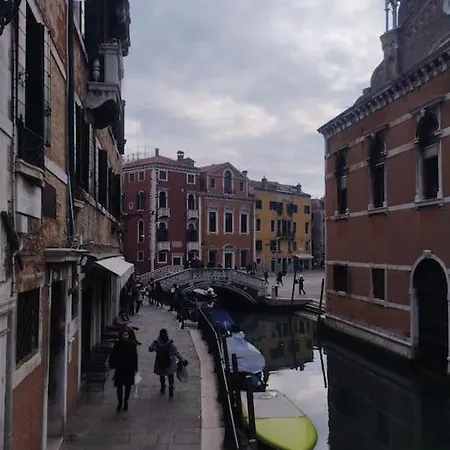 Stin House Basilica Dei Frari Apartment Venice Exterior photo